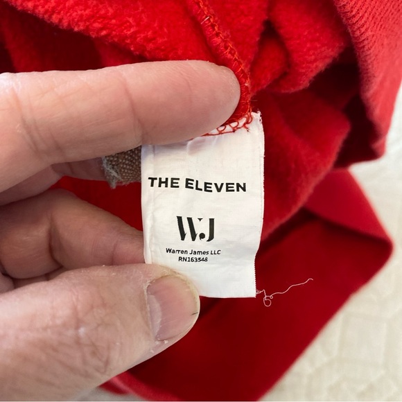 Krew District Authentic graphic print Christmas Holiday cozy red sweatshirt S - Picture 11 of 13